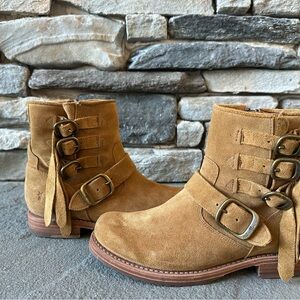 FRYE | Veronica 7B Buckle Strap Suede Short Ankle Biker Moto Boots in ‘Brandy’
